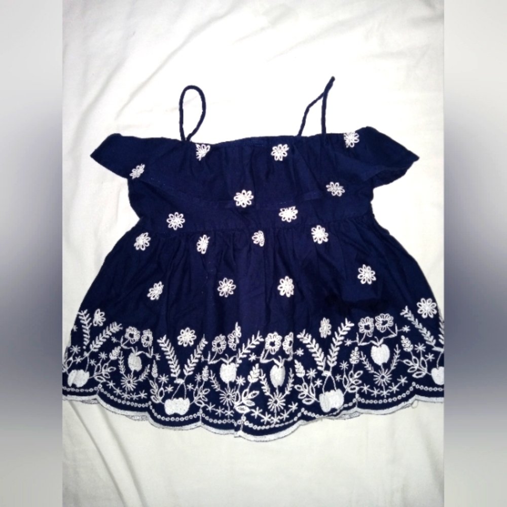 See Heritage embroidered girls top size 6